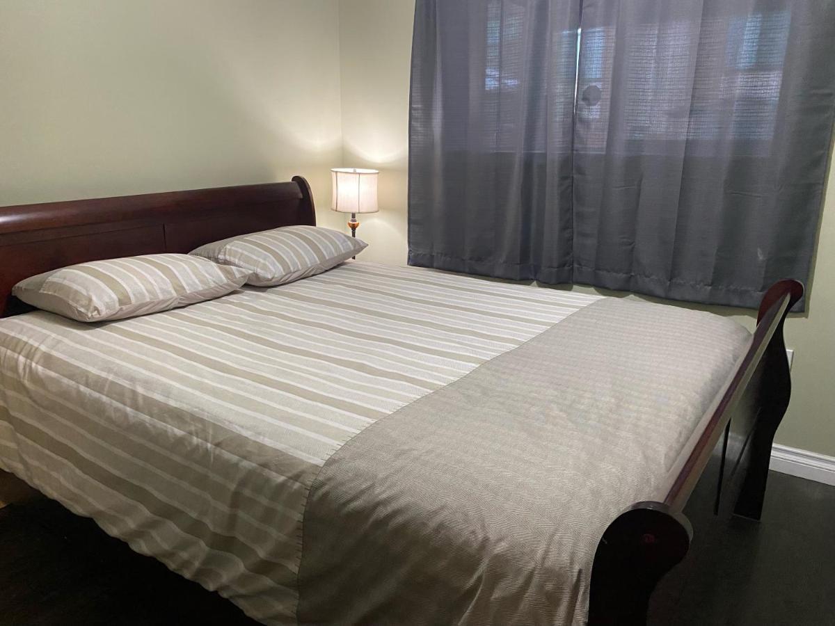 1 Bedroom Suite In Langford. Victoria Exteriör bild
